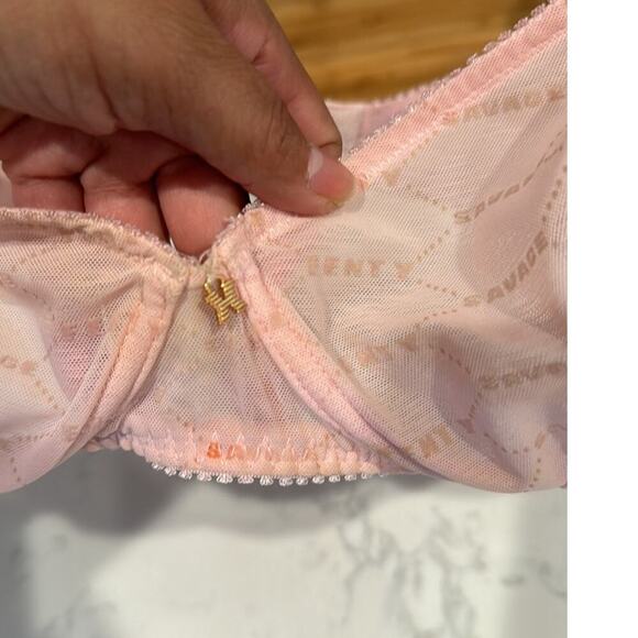Savage x Fenty flocked logo cotton candy pink sheer with wire bra sexy size 36D - Picture 2 of 8